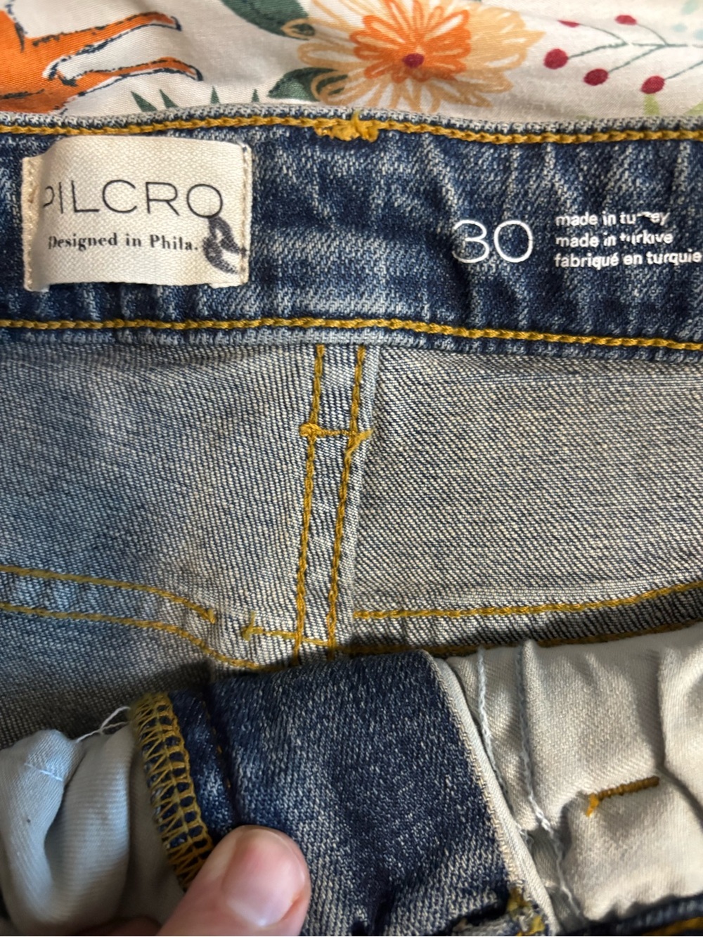 Pilcro Barrel Patchwork Jeans - Picture 7 of 8